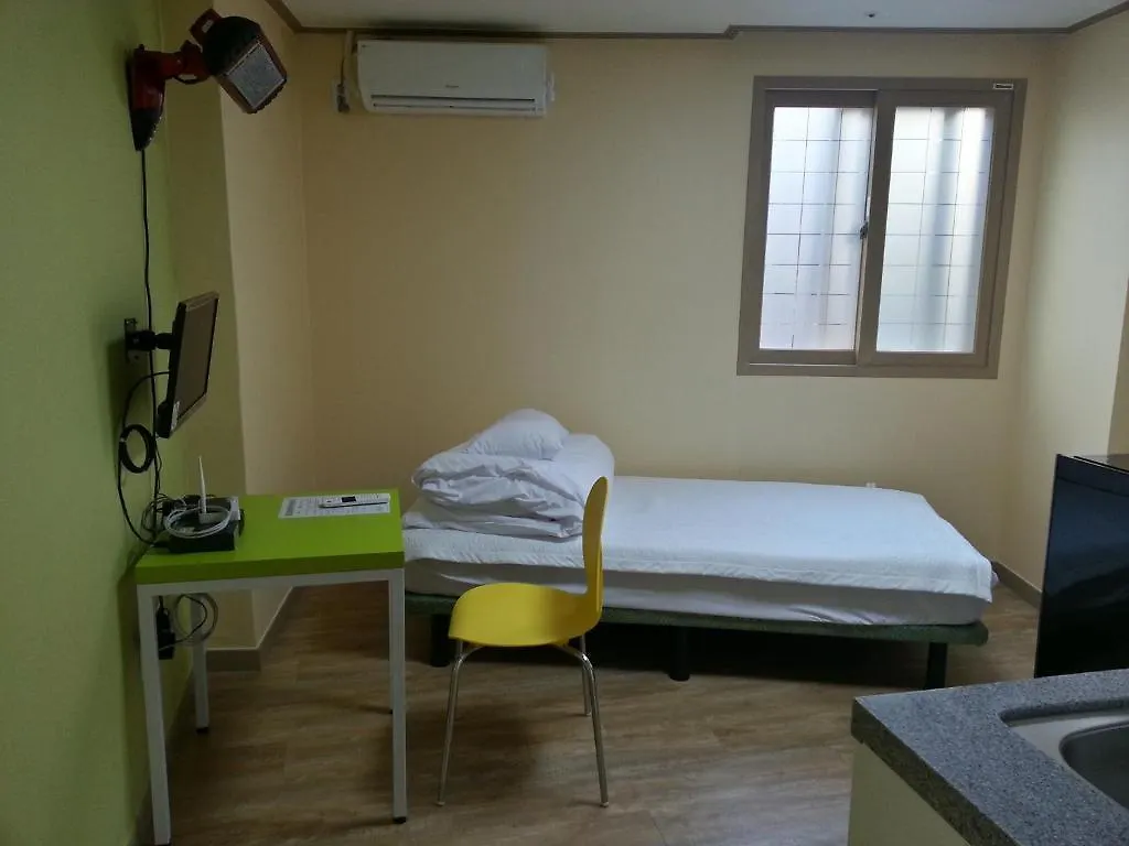 Cheonggye Haus Hostel Seoul